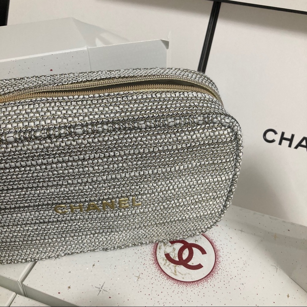 CHANEL STAY POLISHED Manicure Set - Picture 6 of 6